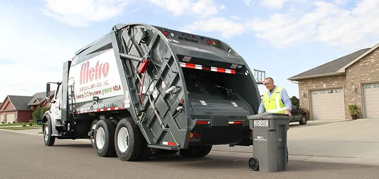 backloading refuse truck